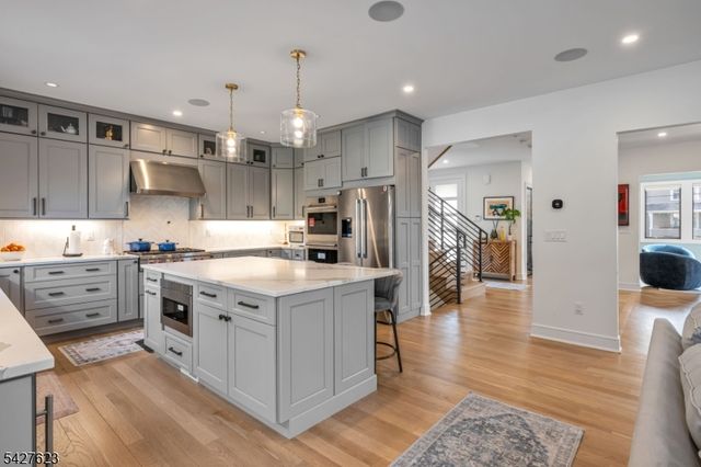 67 Westervelt Pl, Cresskill Boro, NJ 07626