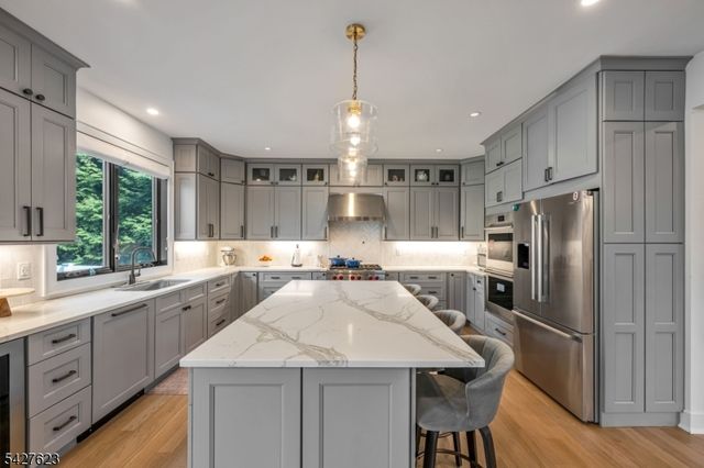 67 Westervelt Pl, Cresskill Boro, NJ 07626
