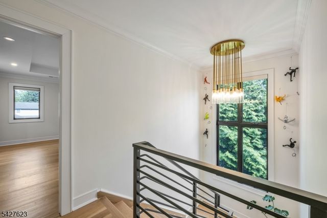 67 Westervelt Pl, Cresskill Boro, NJ 07626