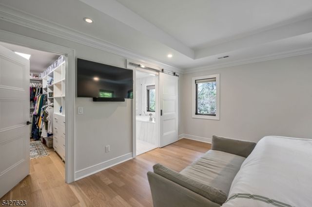 67 Westervelt Pl, Cresskill Boro, NJ 07626
