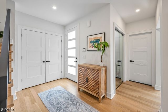 67 Westervelt Pl, Cresskill Boro, NJ 07626