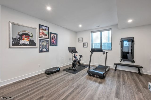 67 Westervelt Pl, Cresskill Boro, NJ 07626