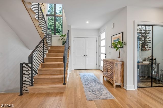 67 Westervelt Pl, Cresskill Boro, NJ 07626