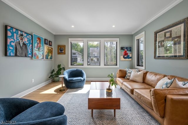 67 Westervelt Pl, Cresskill Boro, NJ 07626