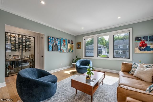 67 Westervelt Pl, Cresskill Boro, NJ 07626