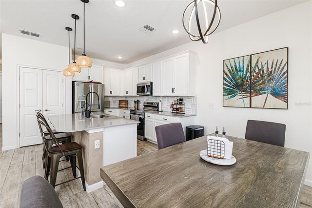 813 GRAZIE LOOP, Davenport, FL 33837