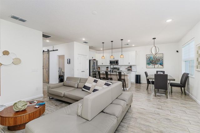 813 GRAZIE LOOP, Davenport, FL 33837