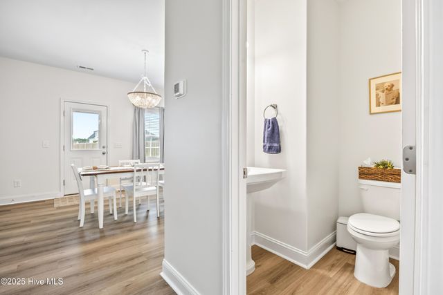 207 W Yellow Lois Drive, Hampstead, NC 28443