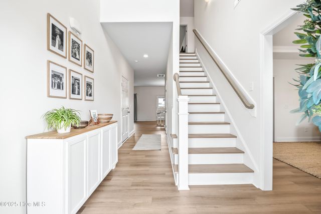 207 W Yellow Lois Drive, Hampstead, NC 28443