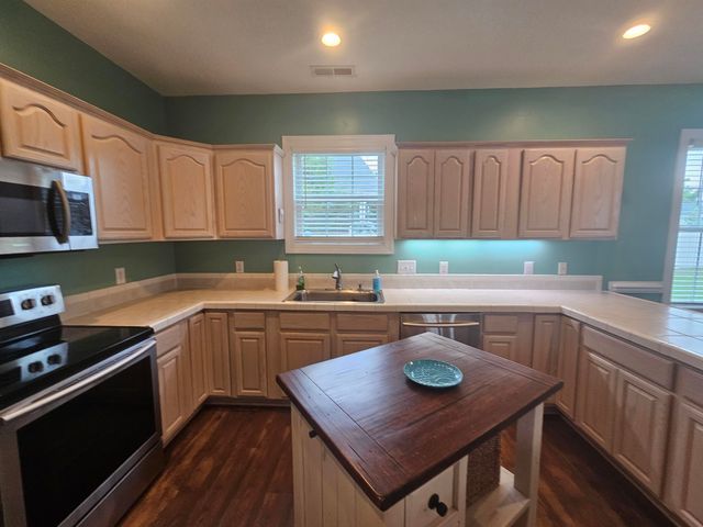 1028 Cherry Tree Ln., North Myrtle Beach, SC 29582