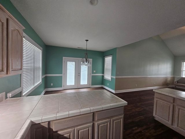1028 Cherry Tree Ln., North Myrtle Beach, SC 29582