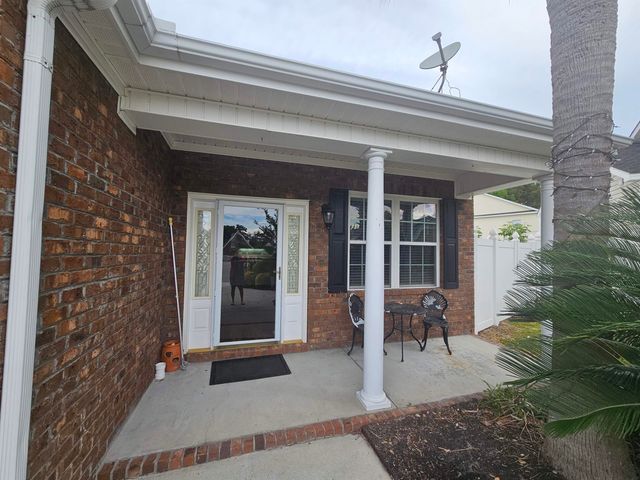 1028 Cherry Tree Ln., North Myrtle Beach, SC 29582