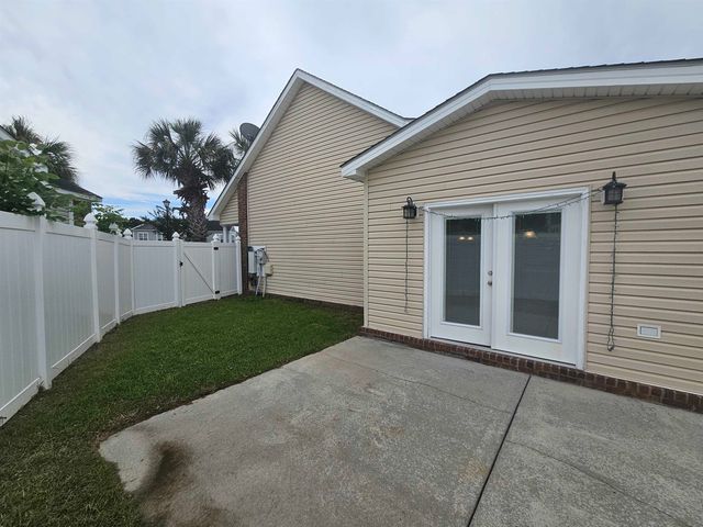 1028 Cherry Tree Ln., North Myrtle Beach, SC 29582