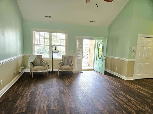 1028 Cherry Tree Ln., North Myrtle Beach, SC 29582