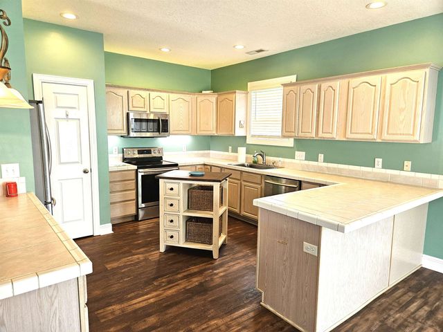 1028 Cherry Tree Ln., North Myrtle Beach, SC 29582