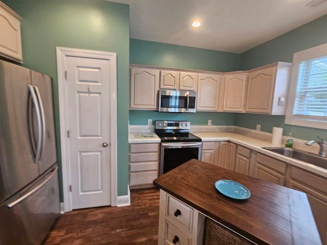 1028 Cherry Tree Ln., North Myrtle Beach, SC 29582