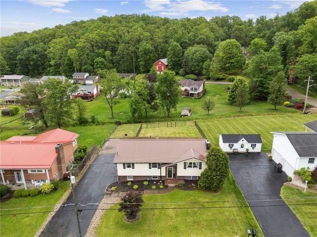 174 Hague Ln, South Union Twp, PA 15401