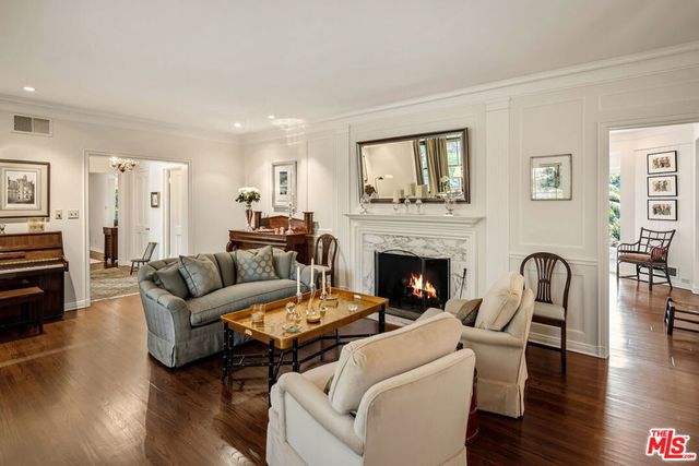 1296 Capri Drive, Pacific Palisades, CA 90272