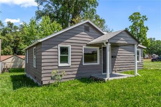 1202 E 23rd Street, Independence, MO 64055