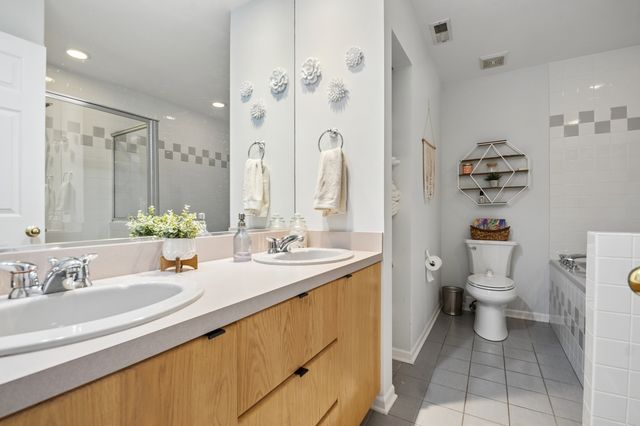 5317 S Drexel Avenue, Chicago, IL 60615