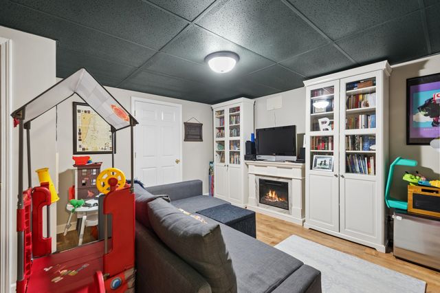 5317 S Drexel Avenue, Chicago, IL 60615