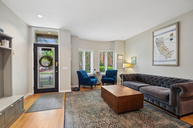 5317 S Drexel Avenue, Chicago, IL 60615