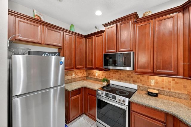 2125 VELVET LEAF DRIVE, Ocoee, FL 34761