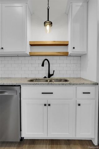 2324 Gilder Drive, Howell, MI 48843