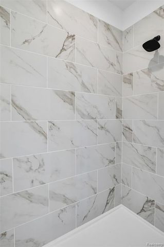 2324 Gilder Drive, Howell, MI 48843