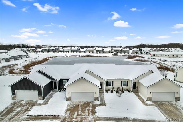 2324 Gilder Drive, Howell, MI 48843