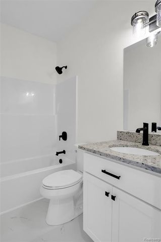 2324 Gilder Drive, Howell, MI 48843