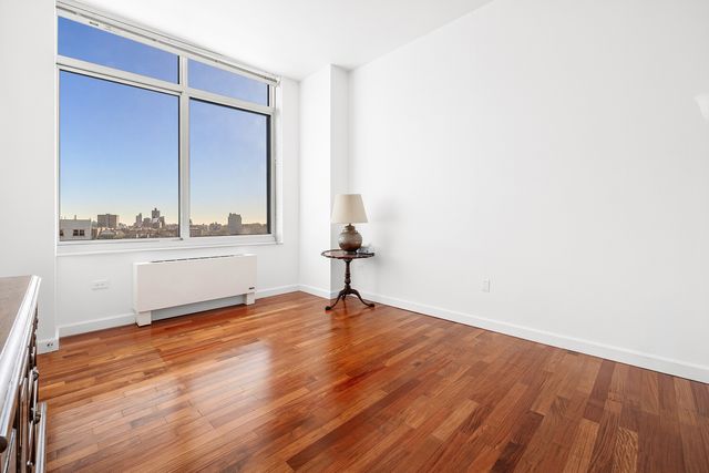 10724 71st Rd Apt 12C, New York City, NY 11375