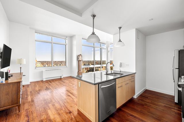 10724 71st Rd Apt 12C, New York City, NY 11375