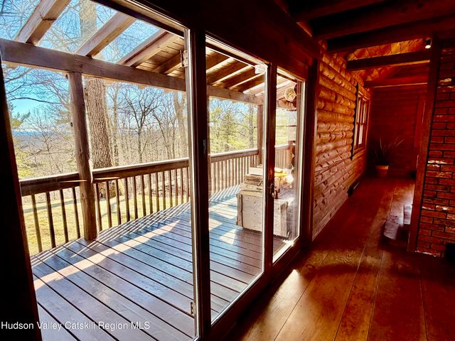 380 Easy Street, Catskill, NY 12414