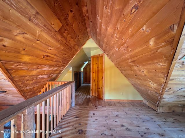 380 Easy Street, Catskill, NY 12414