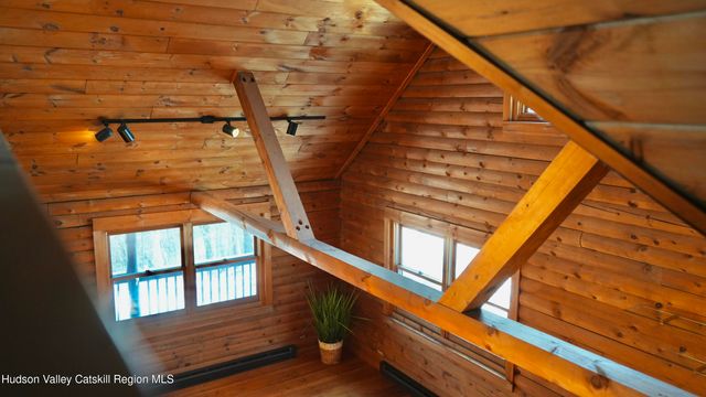 380 Easy Street, Catskill, NY 12414