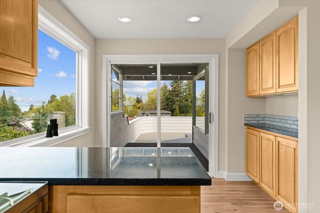944 Maple Street, Edmonds, WA 98020