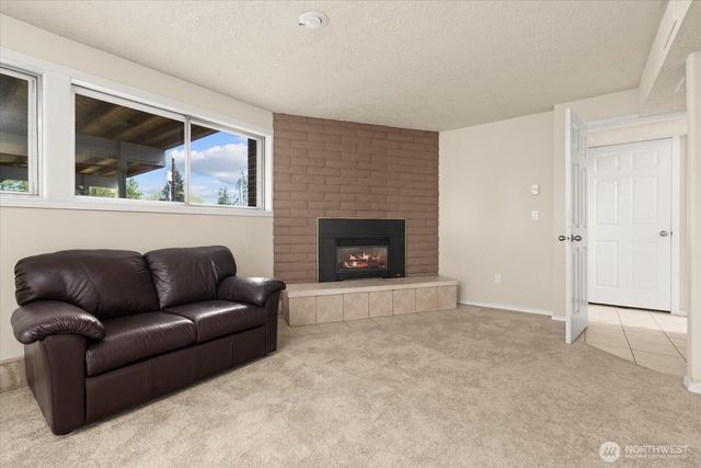 944 Maple Street, Edmonds, WA 98020
