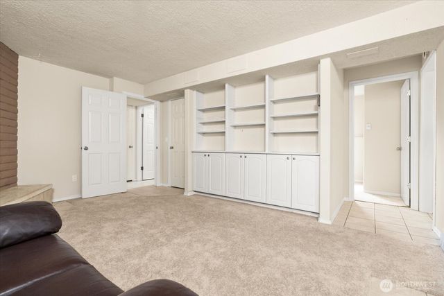 944 Maple Street, Edmonds, WA 98020