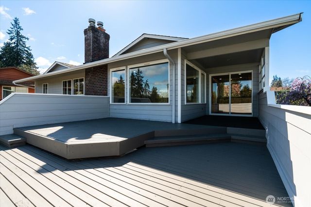 944 Maple Street, Edmonds, WA 98020