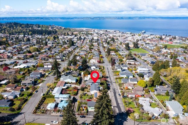 944 Maple Street, Edmonds, WA 98020