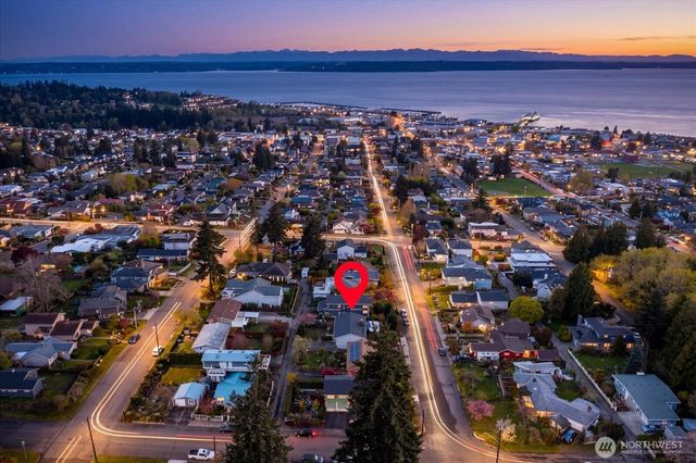 944 Maple Street, Edmonds, WA 98020
