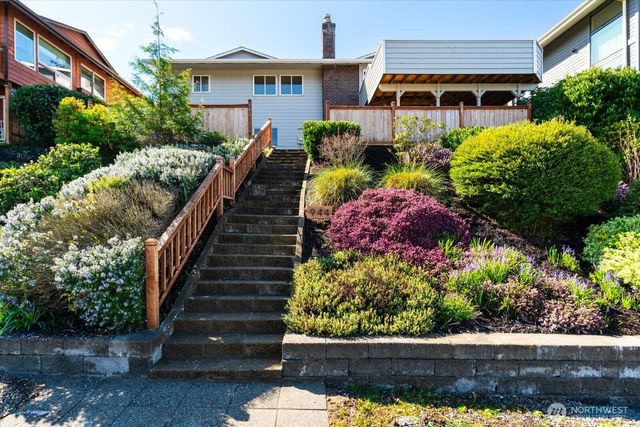 944 Maple Street, Edmonds, WA 98020