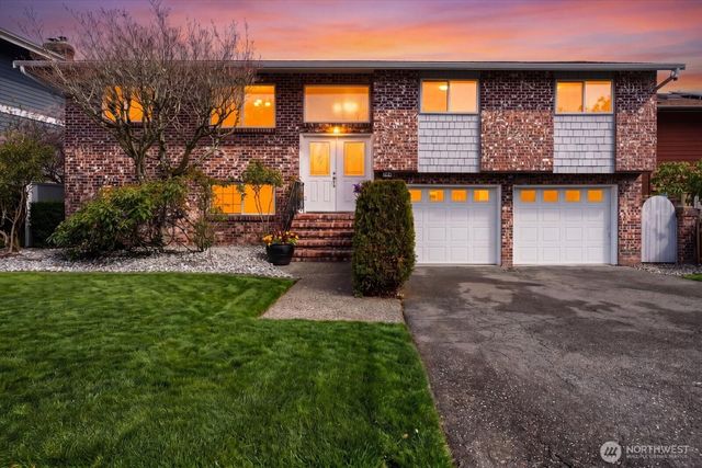 944 Maple Street, Edmonds, WA 98020