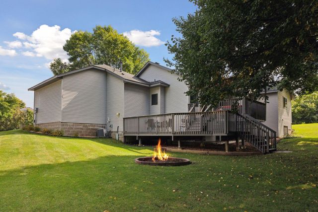 20911 Jameswood Court, Lakeville, MN 55044