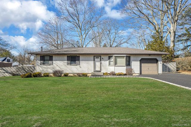 300 Tyler Avenue, Miller Place, NY 11764