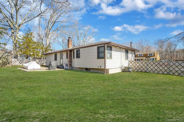 300 Tyler Avenue, Miller Place, NY 11764