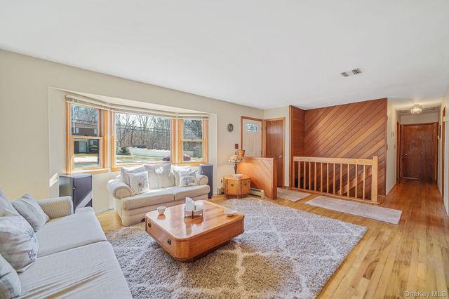 300 Tyler Avenue, Miller Place, NY 11764