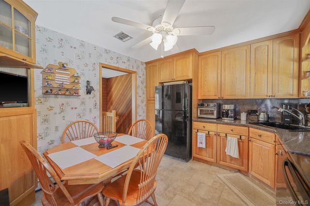 300 Tyler Avenue, Miller Place, NY 11764