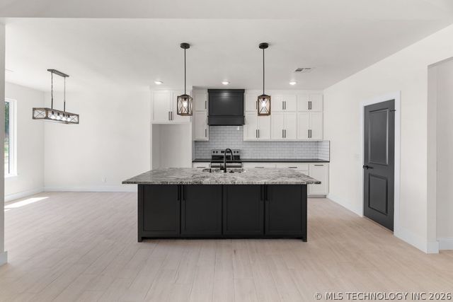 13203 Whimsical Lane, Kingston, OK 73439